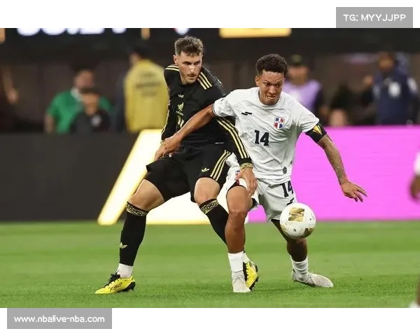 世界杯揭幕战战术预览：墨西哥队高原主场优势或克制南非防守反击